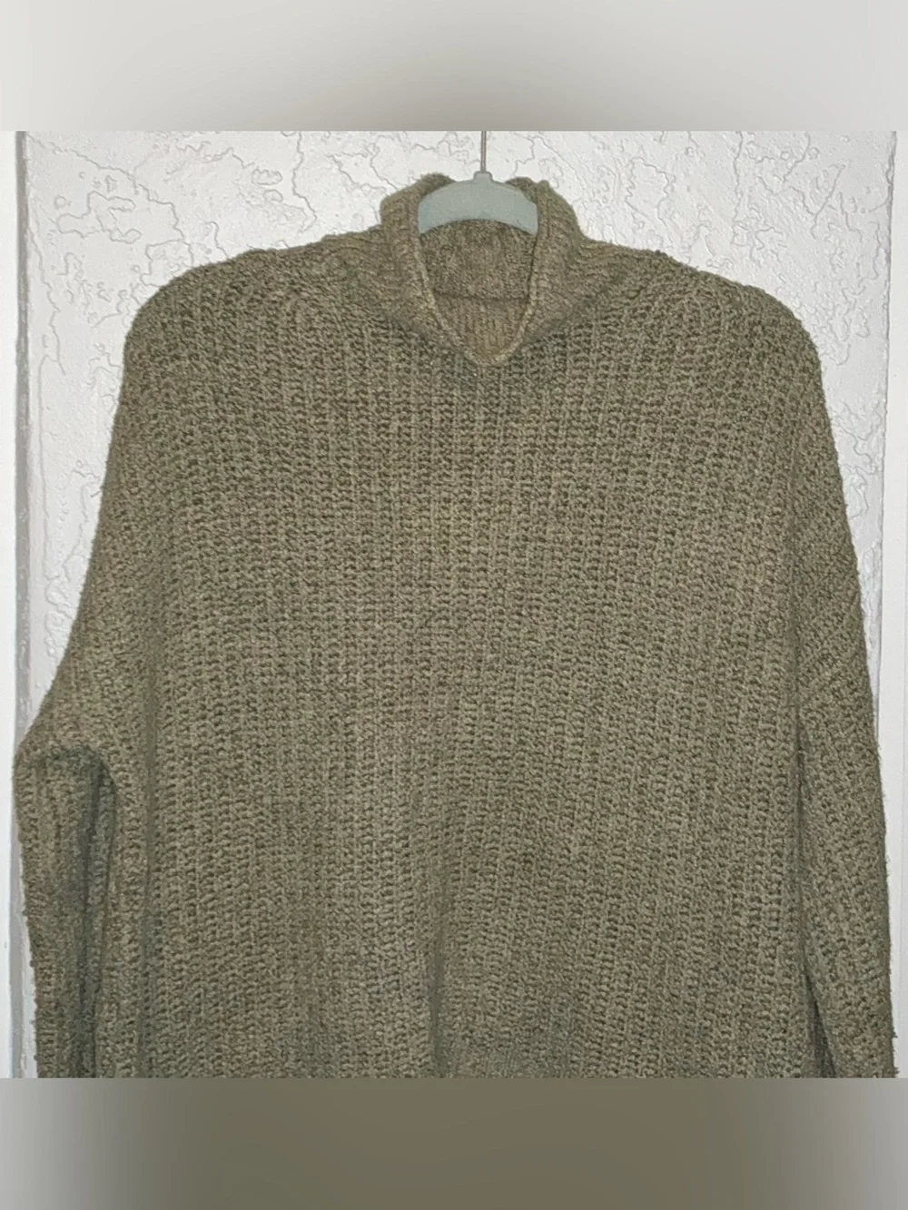 American Eagle Outfitters Olive Green Chunky Turtleneck Sweater